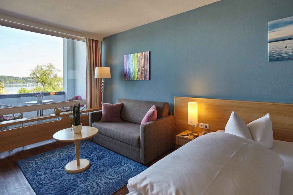 Hotel Schloss Berg 3*